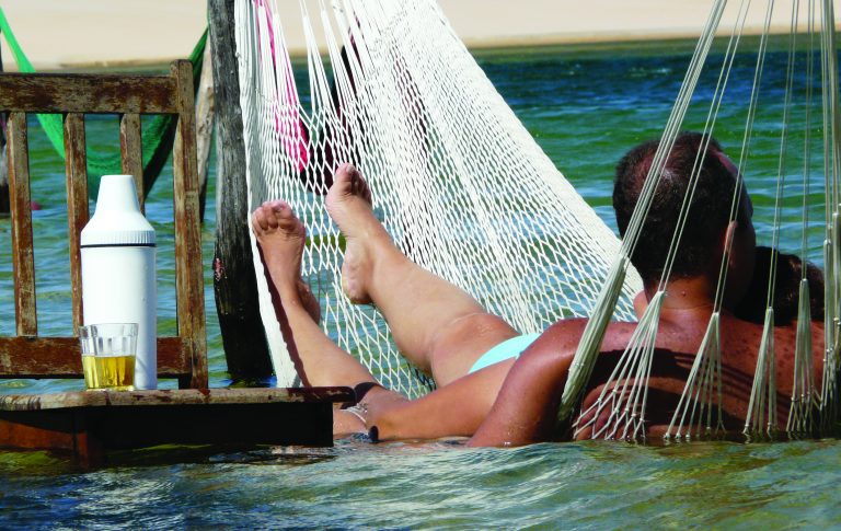 détente dans la laguna de Tatajuba Jericoacoara