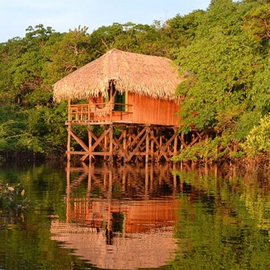 bungalow vue lac Juma lodge Amazonie