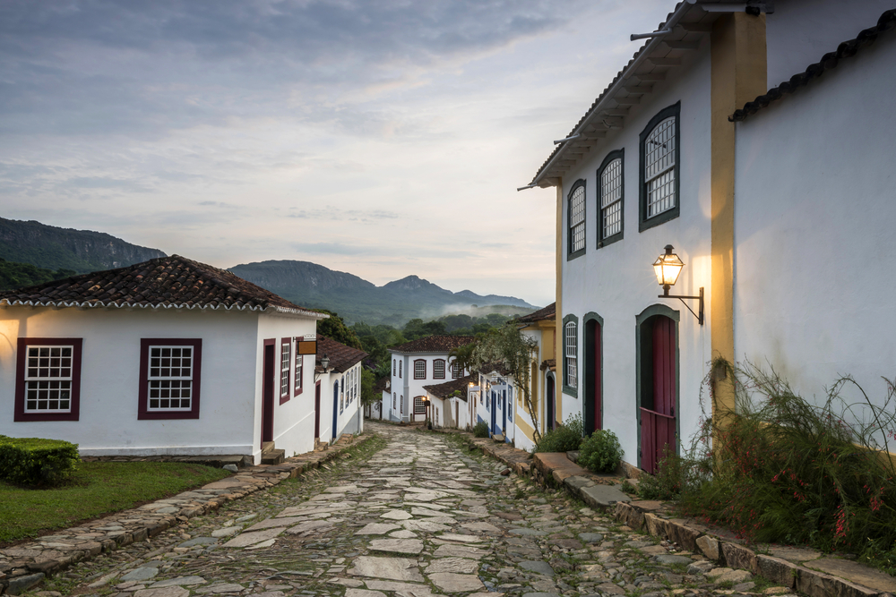 Rue d'une ville coloniale du Minas Gerais au Brésil