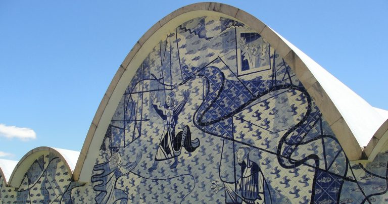 belo horizonte eglise avec azulejos