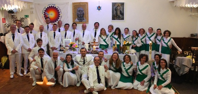 photo de groupe de la congrégation d'une église Santo Daime