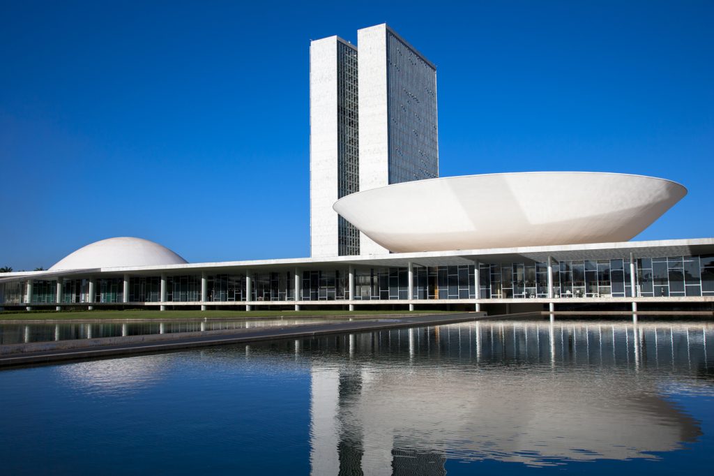 Vue de l’extérieur du congrès brésilien à Brasília.