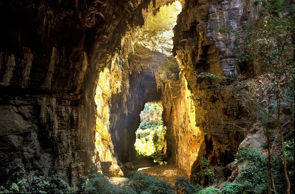 vue intérieure de la grotte de Peruaçu dans le Minas Gerais au Brésil.