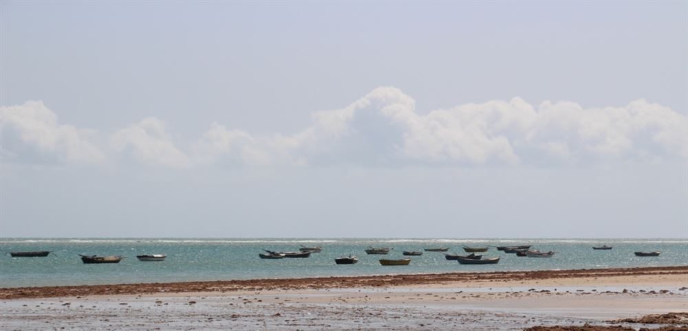 bateau de péche sur le bord de mer à Mundau.