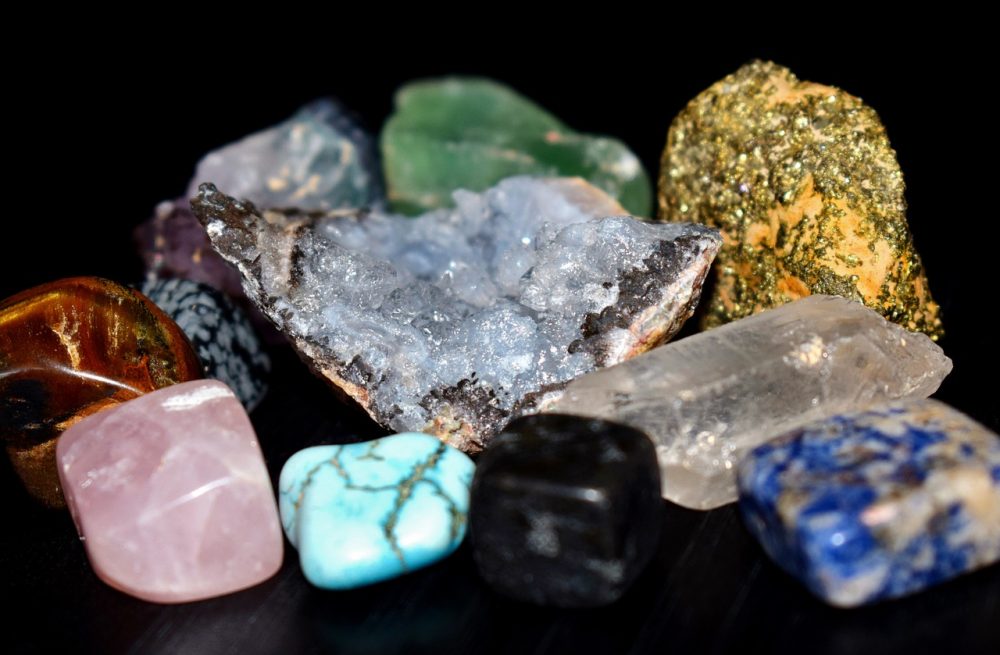 Connaître les 5 meilleures pierres semi-précieuses - Andinos Minerals