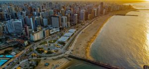 Le bord de mer de Fortaleza dans le Nordeste du Brésil